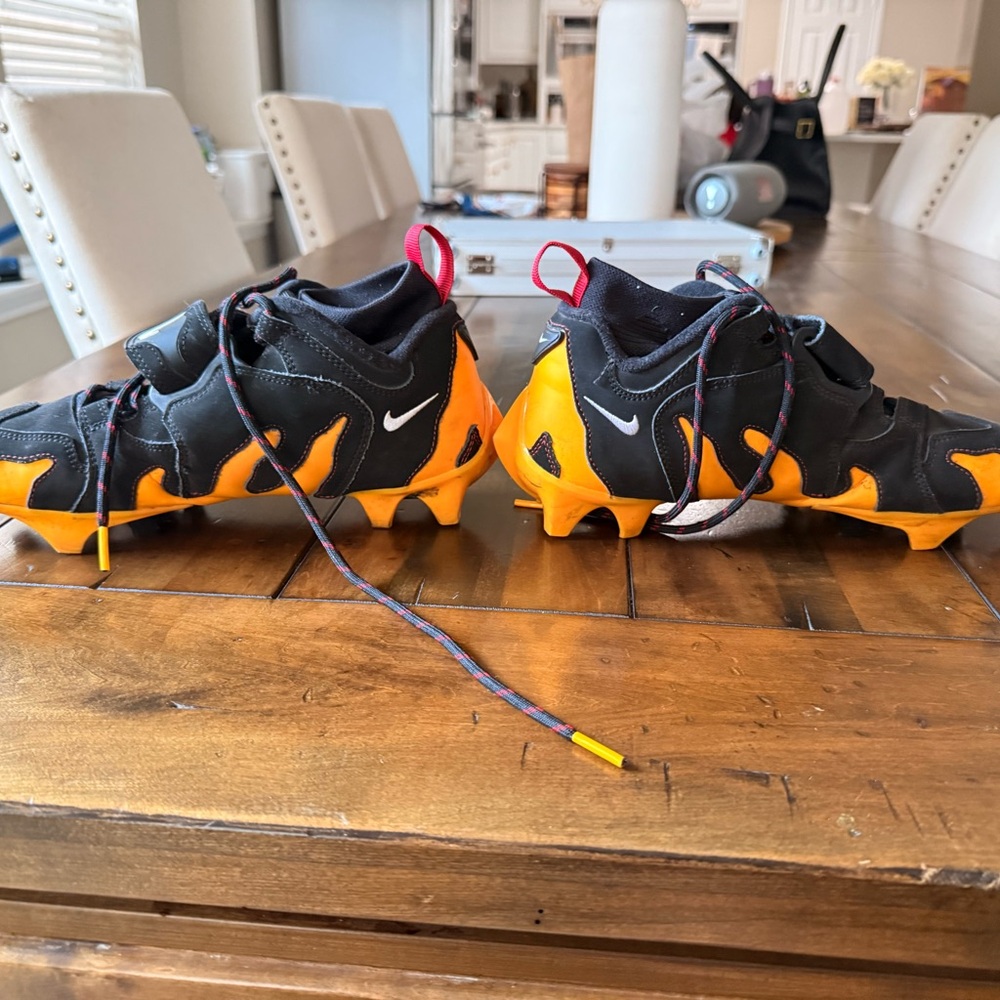 2023 Nike Kyler Murray X Vapor Edge Dt '96 Td 'Black University Gold’ View 3